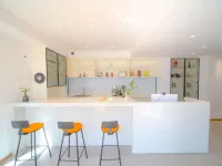 Shine. Shanyu | Lì Lì Wàn Xiāng Cafe · Bar ° Shì Wéi Chá Kā Design Xiaozhù 웨이산 호텔