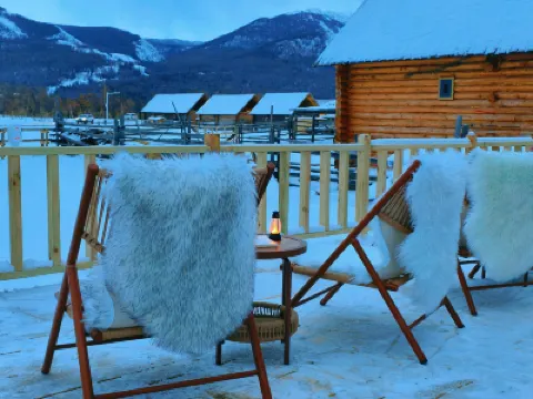 Kanas Haven Zhiyie · Mountain Residence Hotels near Xinjiang Kanas National Geopark