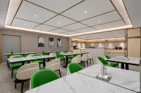 Magnotel Hotel (Handan Jize Shijing Cultural Park) - Parking