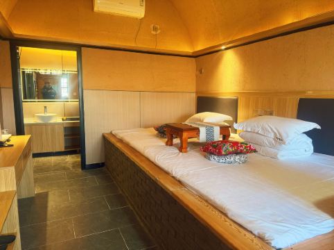 壺口石憶小院窯洞民宿