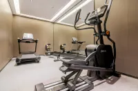 Homeinn Plus Hotel (Shanghai Nanjing Road Pedestrian Street)