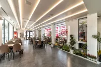 Meiqi 180° Luxury View Leisure Scenic Vacation Art Homestay (Baoquan Tourism Resort) - 2-Star