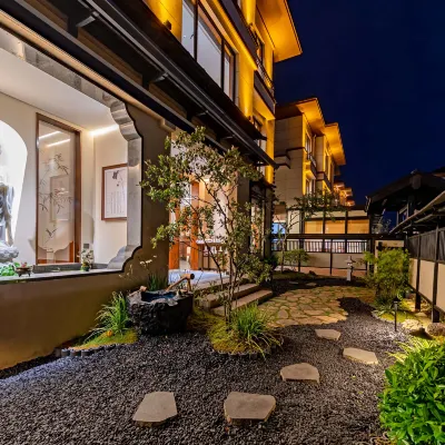 Wuchen Zen Homestay (Zhujiajian Wugongzhi Wharf) Hotels near Impression Putuo Performance