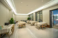 Chushan Residence · Courtyard-Style Hotel | Mellow · Soft · Garden Boutique Stay (Tekes Bagua City)
