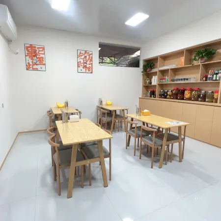 Langlangshan Homestay