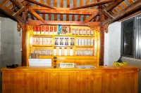 河畔拾光院酒店