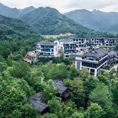 Chisin Villa Hotels near Dachen Scenic Area