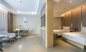 Guangzhou Huadu Financial Center Atour Hotel