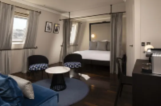 โรงแรมเอลีเซ่ เรเกนเซีย