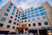 Chongqing Fengyuewan Hotel (Wanzhou Tiansheng Tiancheng Branch) Hotels near Chongqing Information Technology College