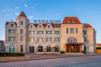Orange Hotel (Tianjin Polar Aquarium) Отели рядом с достопримечательностью «Океанский парк Тяньцзиньского полюса»