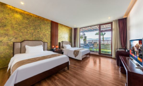Royal Bay Hotel (Zhuhai Baiteng Lake)