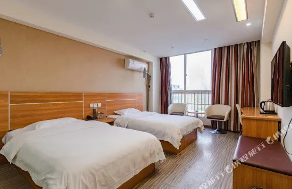 逸居商務電競酒店（信陽商城花園路店）