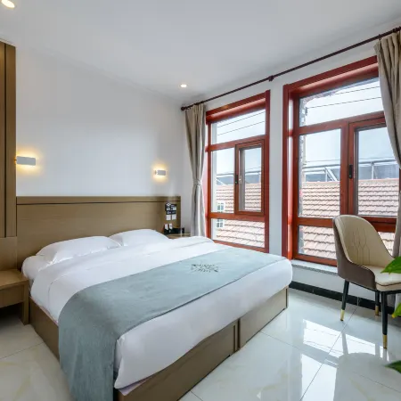 Floral Hotel·Beijing Huayan Hotel(Beijing Yanqing Badaling Great Wall Wildlife Park)