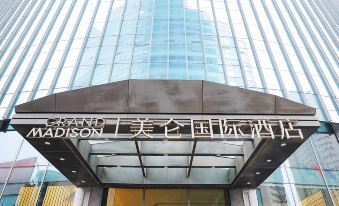 Grand Madison (Qingdao Wusi Square Sea View)