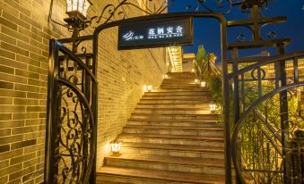 Huaqi Anshe Homestay (Huashan Scenic Area Visitor Center)