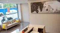 Junyi Hotel (Zhanjiang Railway Station Store) Hotels near Zhanjiang Railway Station