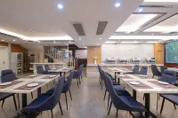 Country Inn & Suites by Radisson,Maoming high speed railway station people's Square - Breakfast