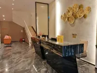 Huanyu Prestige Hotel (Lingshan People's Hospital)