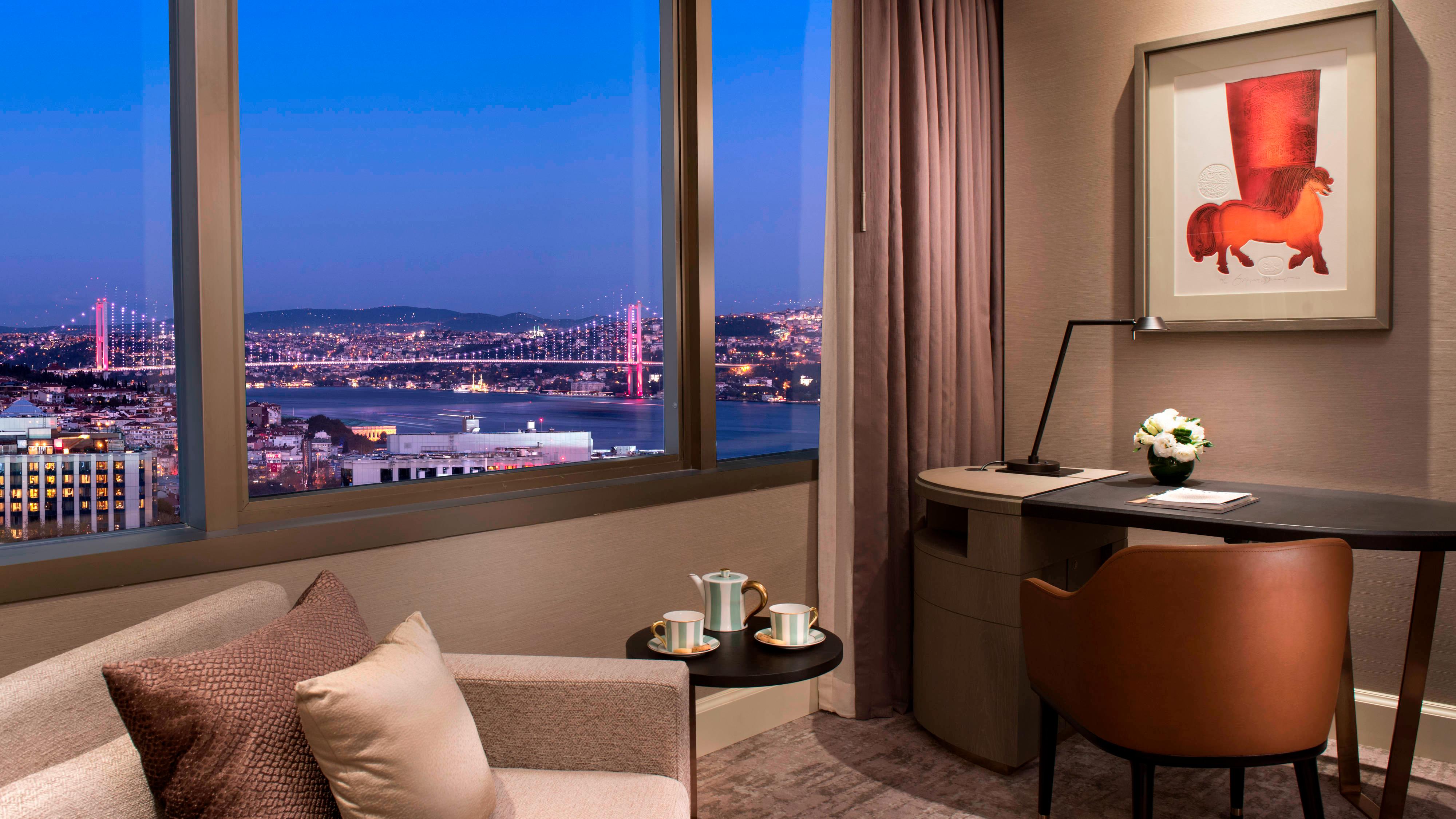 The Ritz-Carlton, Istanbul (The Ritz-Carlton, Istanbul at The Bosphorus)