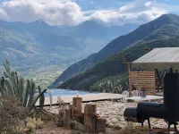 Clouds Glamping - สระว่ายน้ำแบบอินฟินิตี้