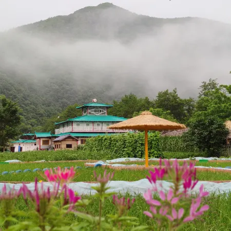 Sandaohe Korean Folk Village