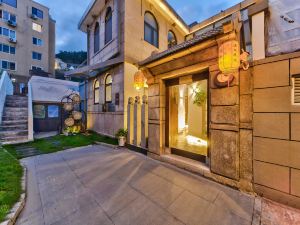 Yaxinxuan. Hot Spring Private Soup Villa Light Luxury Beauty Hotel (Qingdao Laoshan Scenic Area)