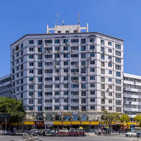 Longshen Hotel (Lanzhou Yantan RT-Mart Store) Отели рядом с достопримечательностью «Университет Ланьчжоу»