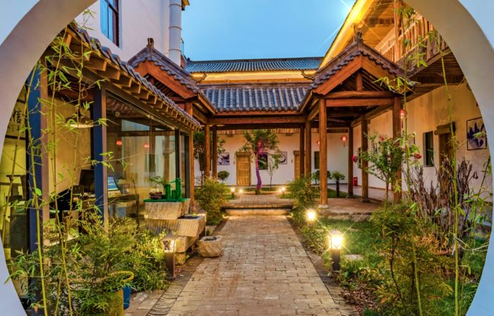 Floral Hotel · Yuntaishan Oxygen Bar Hotel (Shore service area store)