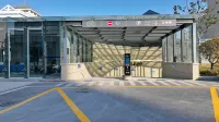 Hampton by Hilton Yancheng Dafeng - parking