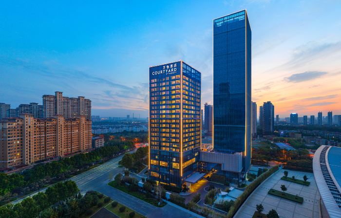 Courtyard by Marriott Luoyang