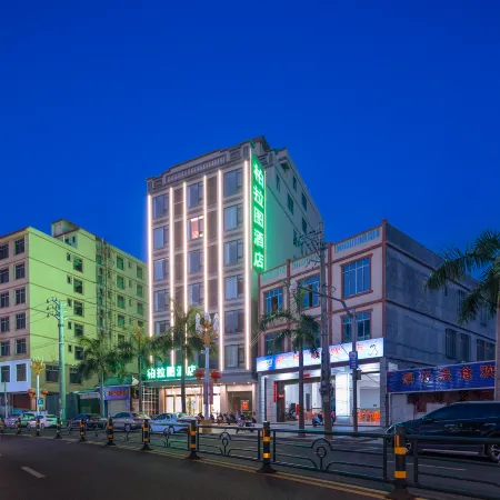 Plato hotel