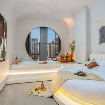 18 Degrees Smart Hotel(Kunming Vanke Charming City Guangwei Metro Station)