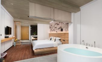 Orient river and city Hotel(Chongqing Jiefangbei Hongyadong store)