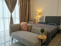 Palazio Studio Mount Austin Toppen Ikea by JYNest Johor Hotel berhampiran Sandhurst One