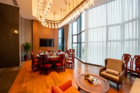 Sanmenxia Swan Yun International Hotel Отели рядом с достопримечательностью «Huanghe Forest Park»