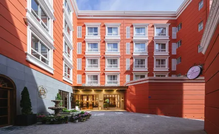 Foshan Lanshan Hotel (Shunde Qinghuiyuan) Отели рядом с достопримечательностью «Ronggui Fisherman's Wharf, Shunde»