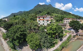 Yongding Tulou Mantianxing Inn