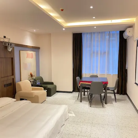 Dianjiang Bomanini Homestay (Guixi Avenue)