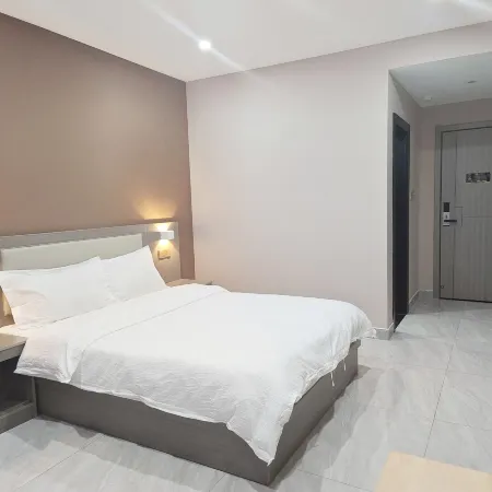 Pengze Yunhe Business Hotel