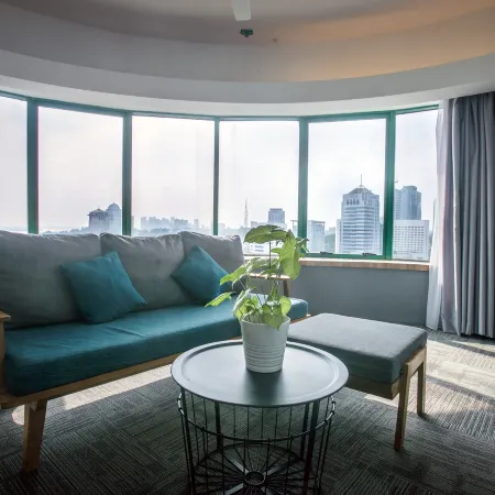 Z Hotel Johor Bahru Отели рядом с достопримечательностью «Торговый центр JB City Square»