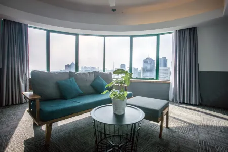 Z Hotel Johor Bahru Отели рядом с достопримечательностью «Bangunan Sultan Ibrahim»