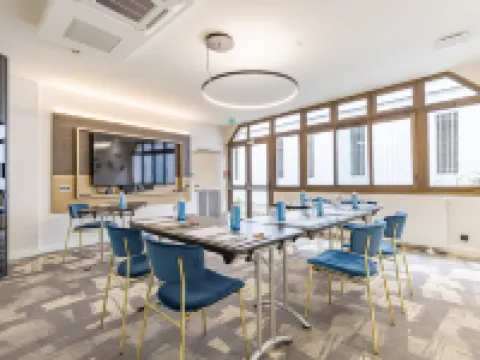 Best Western Plus - L'artist Hotel Tours トゥールのホテル