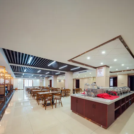 Yulong Hotel