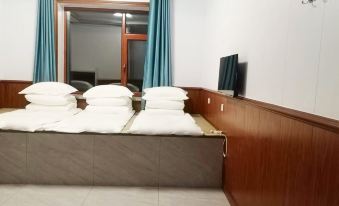 Edelweiss Hostel