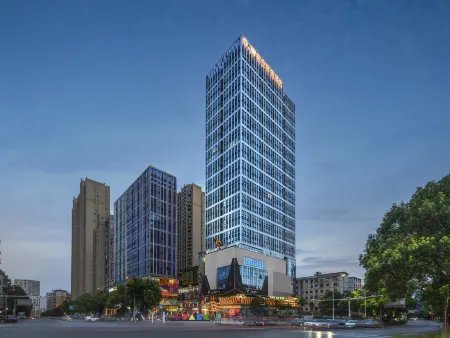 O_W High Altitude B&B Hotel (Chenzhou Wuling Square) Отели рядом с достопримечательностью «Wuling Square»