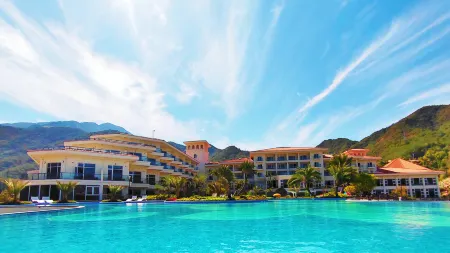 YUNMAN RUIJIN RESORT HOTEL Отели в г. Юньхэ