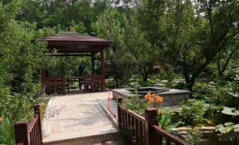 Gezhou Jinjiagou Korean Restaurant