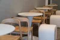 โรงแรมตะวันอรุณ อซาคุสะ - โฮสเทล