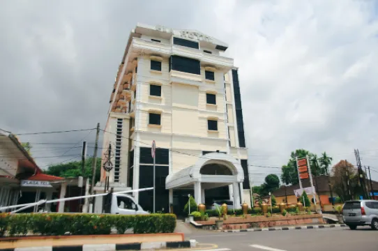 PIA Hotel Pangkalpinang Hoteles en Taman Sari